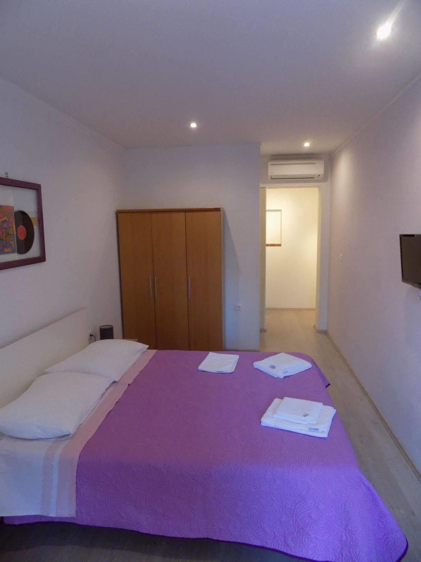 Rooms And Apartment Feral Rovinj Eksteriør bilde