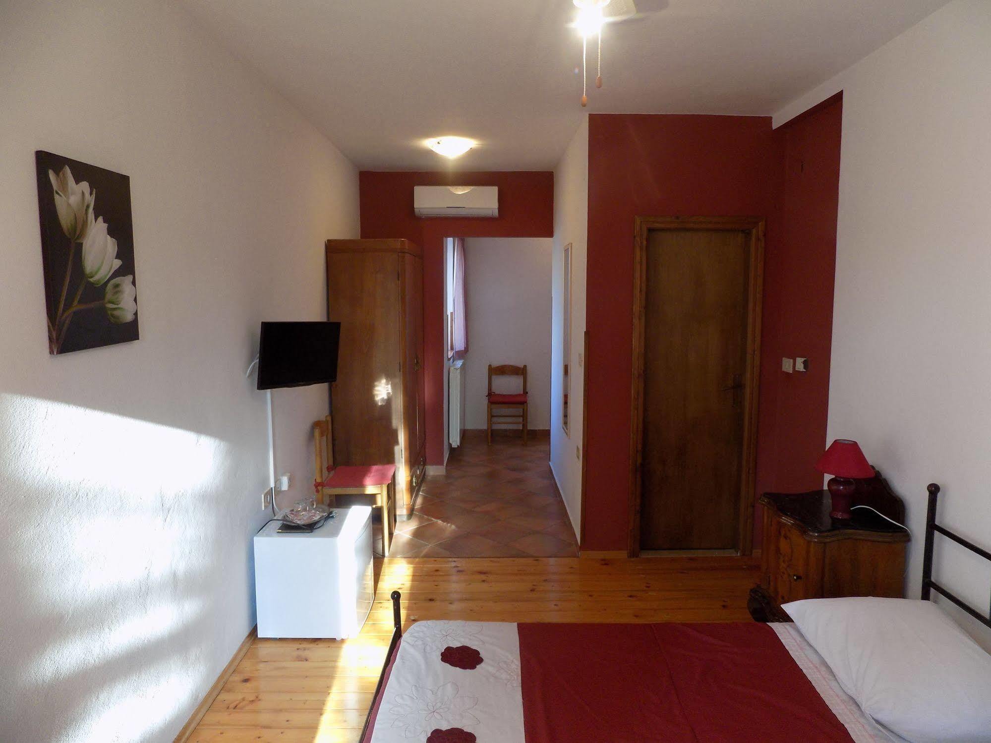 Rooms And Apartment Feral Rovinj Eksteriør bilde